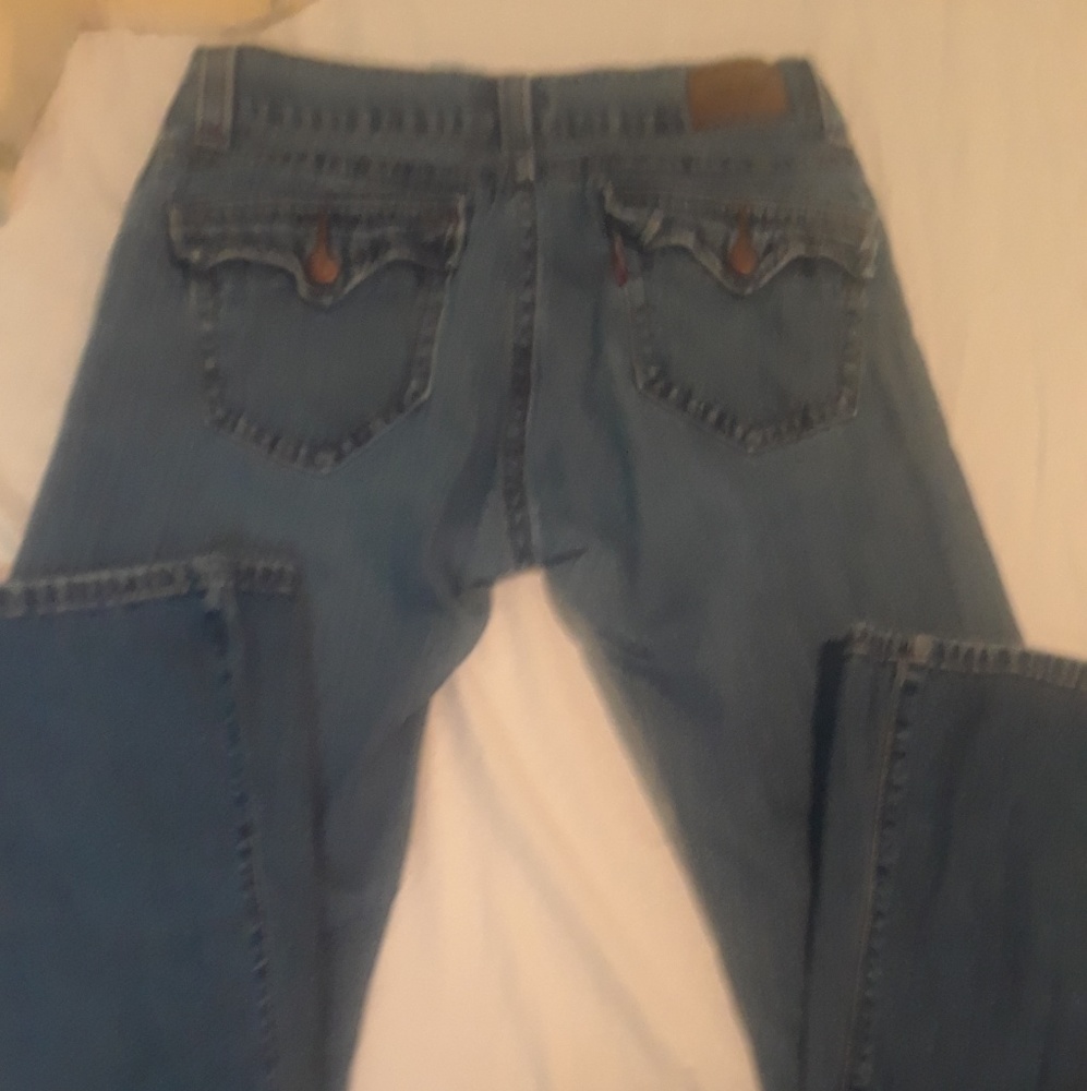 Levi jeans